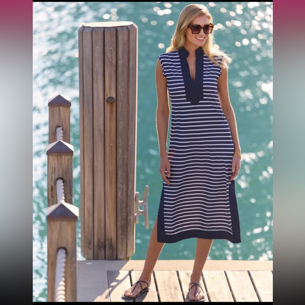 NWT JUDE CONNALLY Kristen Maxi Dress
Jude Cloth
